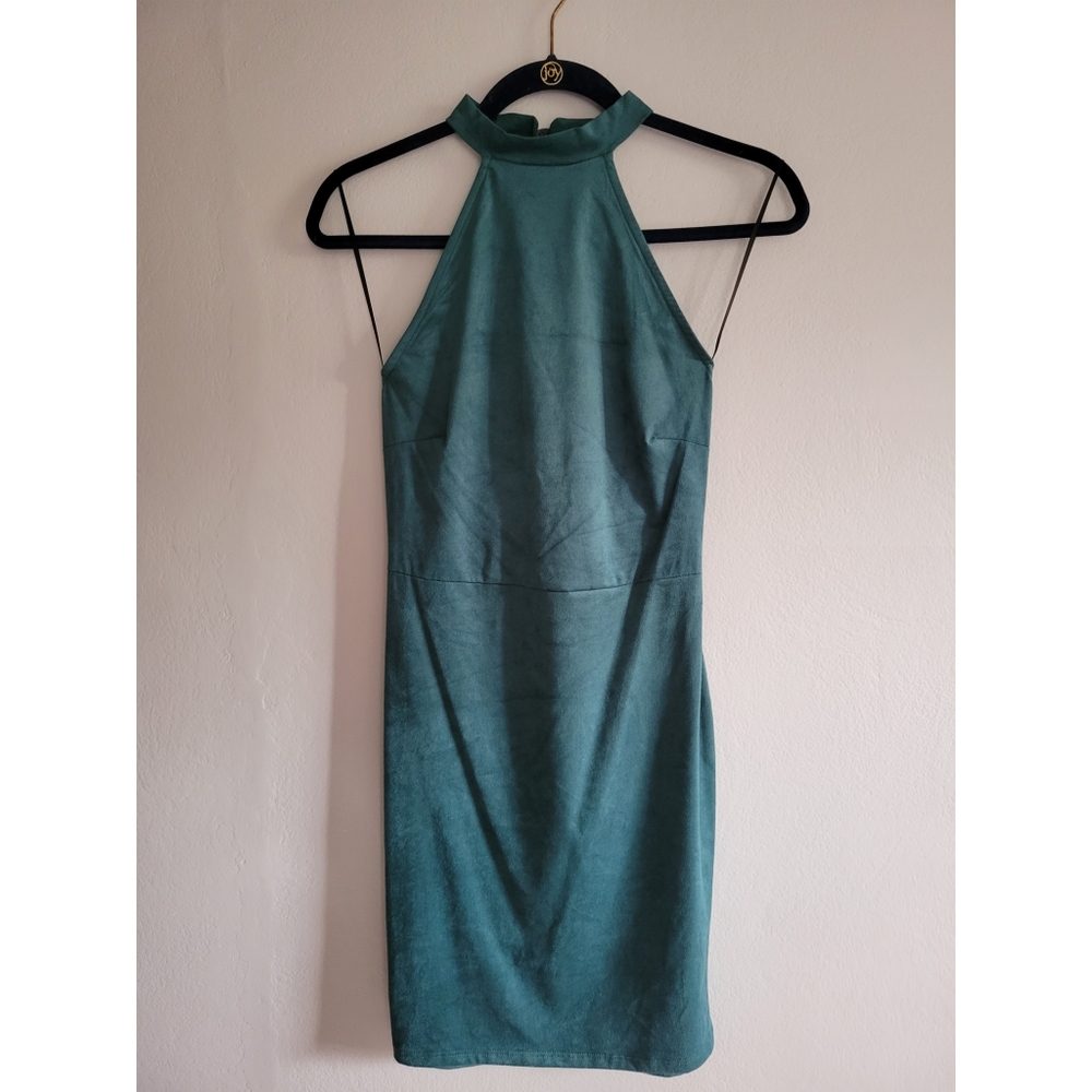 NWT bodycon open back haltar